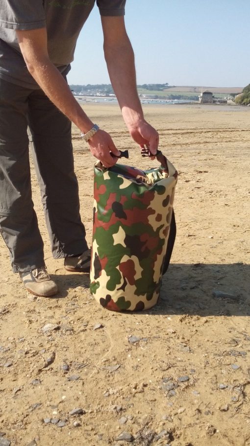 45l camo drybag clip shut top