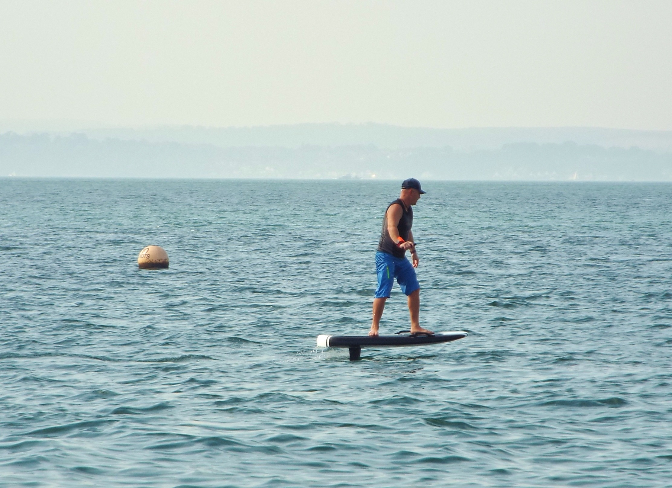 WhatseFoilingwhenitsathomeAquicknatteraboutelectrichydrofoil