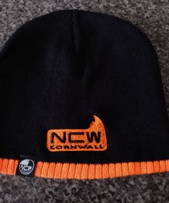 fold over / cuffed beanie hat (black / orange)