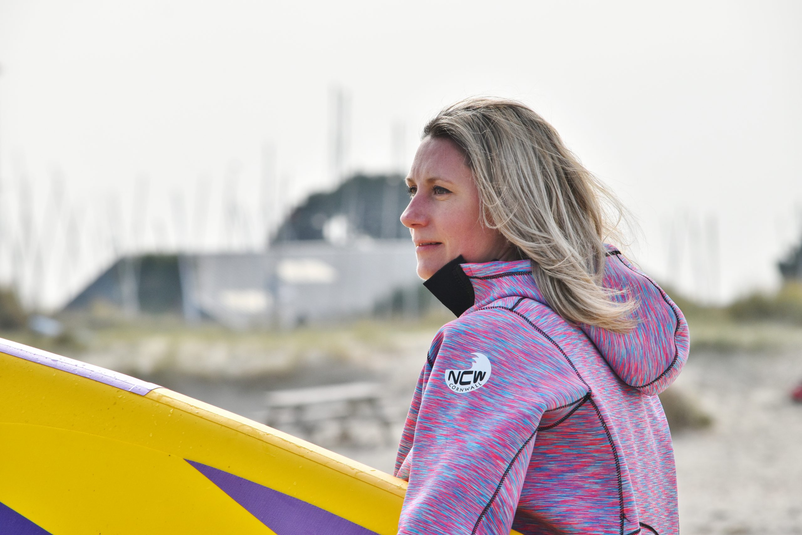 3mm neoprene hooded SUPwindsurf coatjacket.