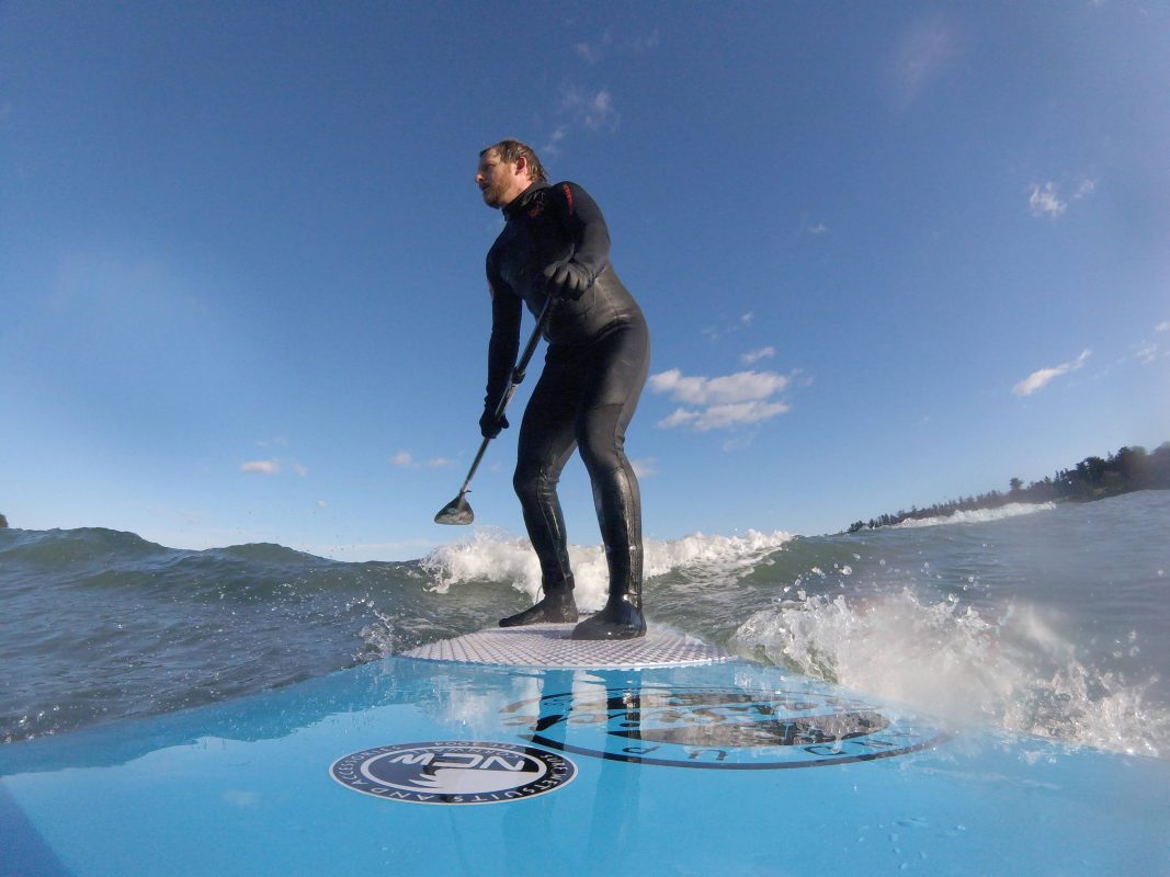 Dave Ludgate SUP surfing scores at home.