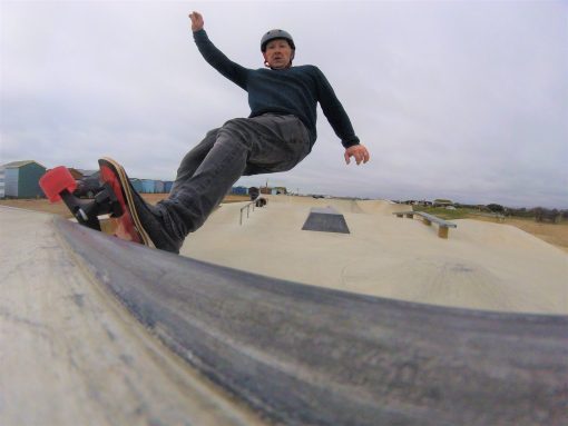 Surfing my skateboard