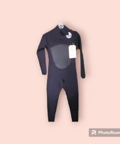 pre loved / used NCW chest zip junior small 5mm winter full wetsuit