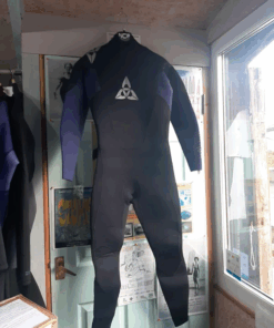 New old stock O'shea prisma winter wetsuit - 5/4/3 - size medium tall - RRP £180 - £125