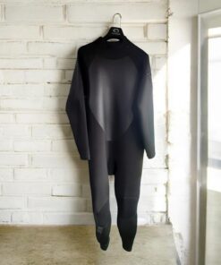 Pre loved used O'Neill 3/2 Epic full wetsuit size 4xl
