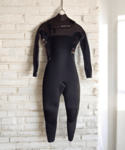 Pre loved used ladies winter 5mm wetsuit