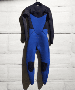 used pre loved kids Sola system 5/4 winter wetsuit